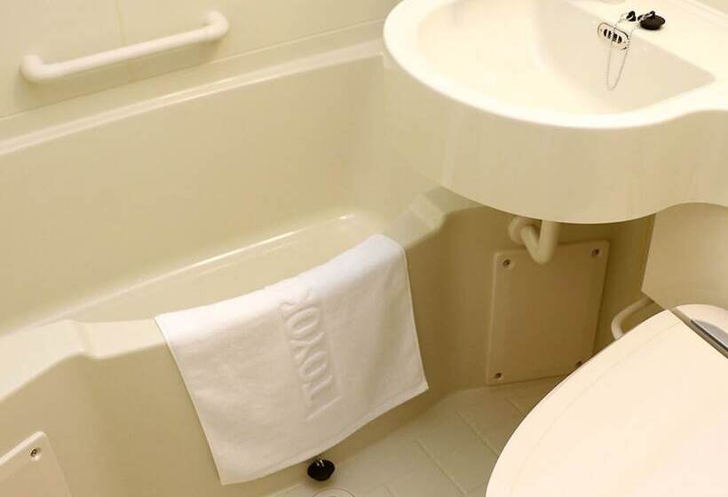 Номер Стандарт, Toyoko Inn Hakata-guchi Ekimae No.2