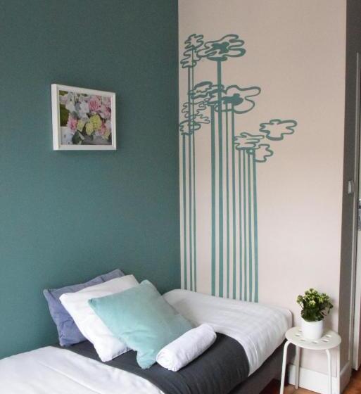 اتاق استاندارد یک نفره, Blooms Inn & Apartments