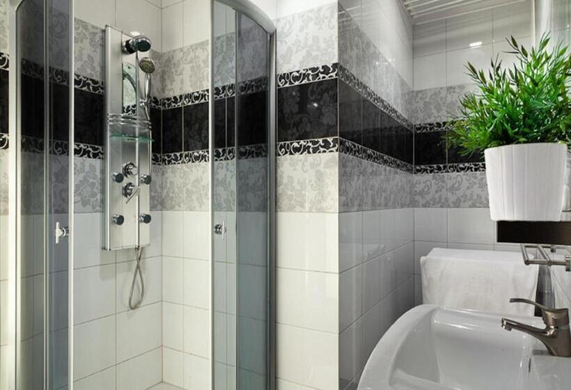 آپارتمان 2 خوابه, Blooms Inn & Apartments