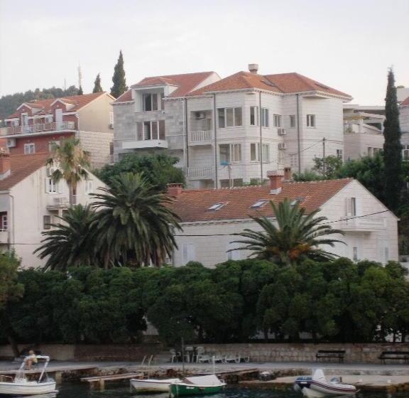 Estúdio Standart Vista Mar com Varanda, Apartments Villa Sirena