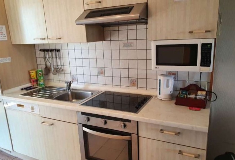 Студия Стандарт Двуспальная Кровать, Admiralty Lodge Motel