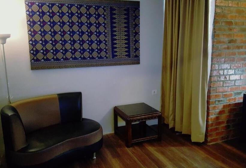 Номер Deluxe, Super 8 Hotel @ Georgetown