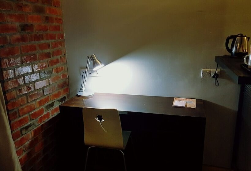 Номер Deluxe, Super 8 Hotel @ Georgetown