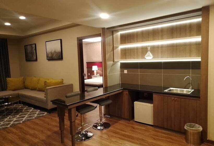 Полулюкс, Savan Resorts