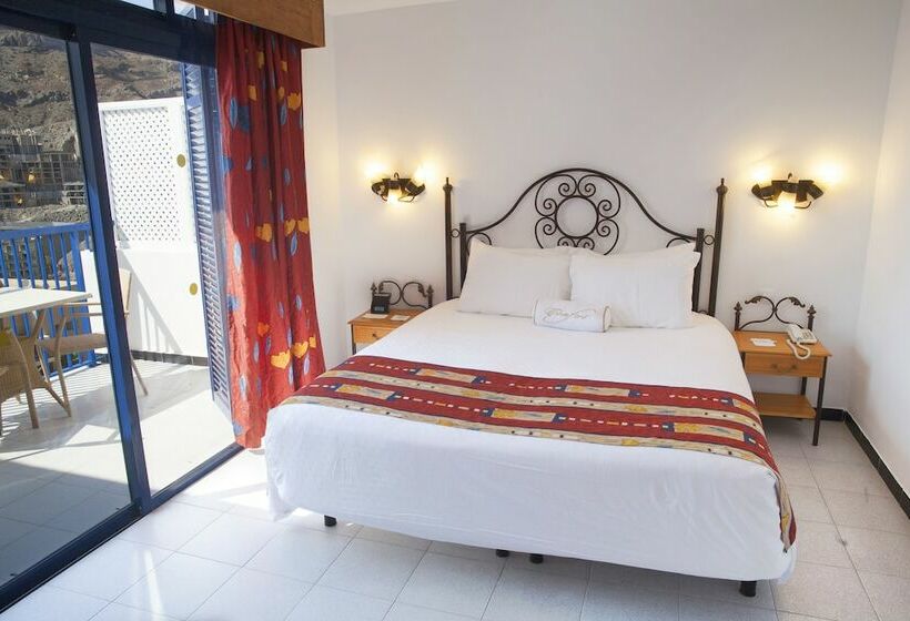 Апартаменты 2 Спальни, Apartments At Cala Blanca