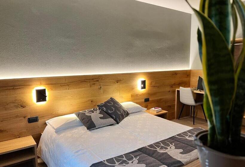 Трехместный Номер Deluxe, Family Hotel La Perla