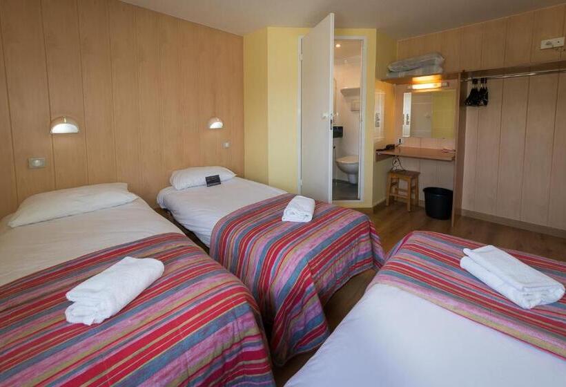 Номер Стандарт Трехместный, Fasthotel Annecy
