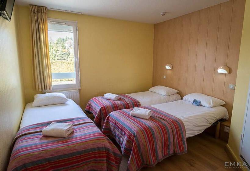 Номер Стандарт Трехместный, Fasthotel Annecy