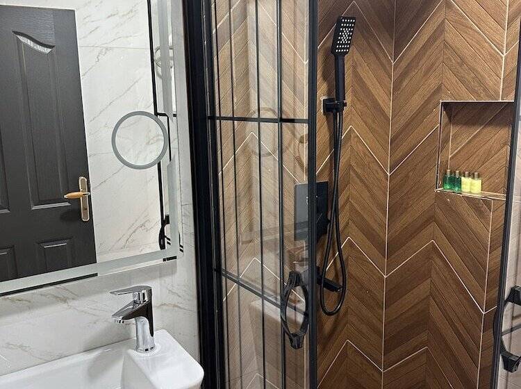 اتاق استاندارد, Blue Tuana Hotel Old City
