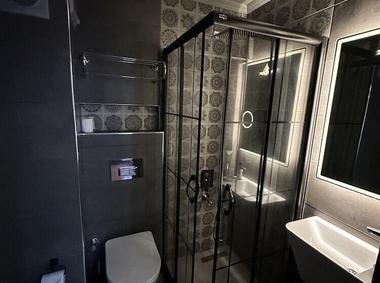 اتاق استاندارد, Blue Tuana Hotel Old City
