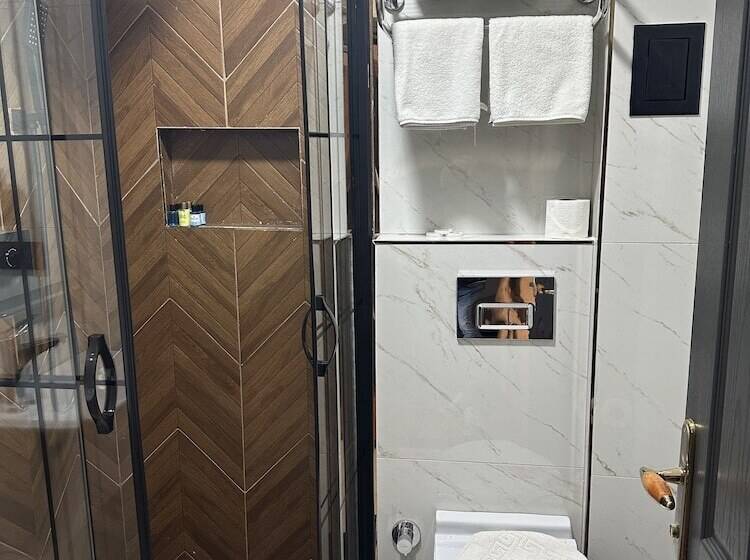اتاق استاندارد با چشم‌انداز دریا, Blue Tuana Hotel Old City