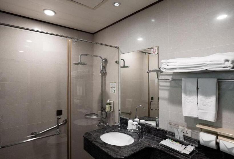 اتاق سوپریور, Ocean Hotel Hualien