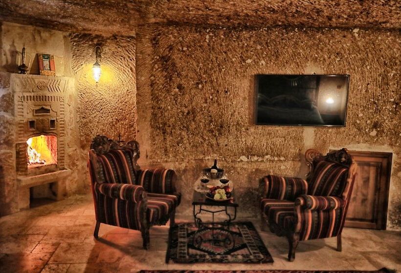 Номер Deluxe, Traveller S Cave