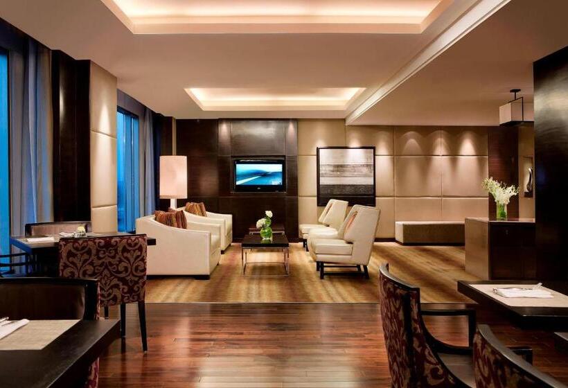 带大床的行政房间, Jw Marriott Hotel Chandigarh