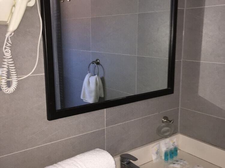 Номер Стандарт Трехместный, Gavina Express Iquique
