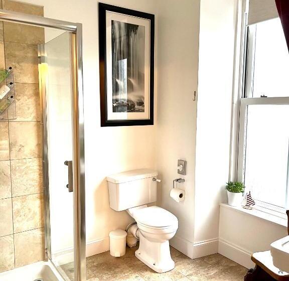 Quarto Triplo Superior, Bythesea Guest House