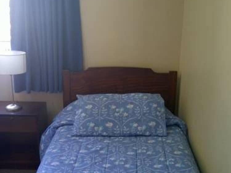اتاق استاندارد یک نفره, Hostal Americano