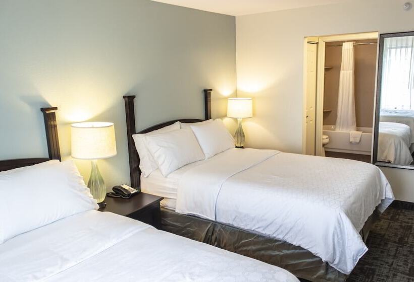 스위트, Staybridge Suites Minot, An Ihg