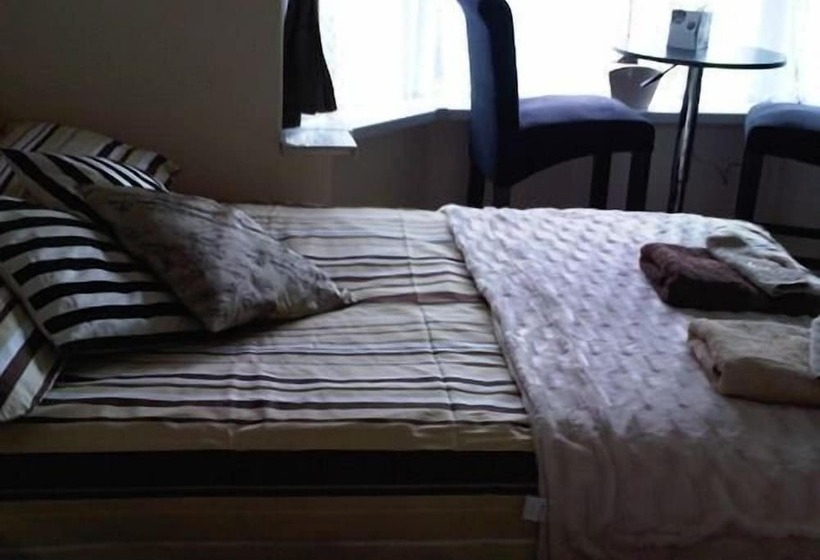 Номер Стандарт, Priory Guest House