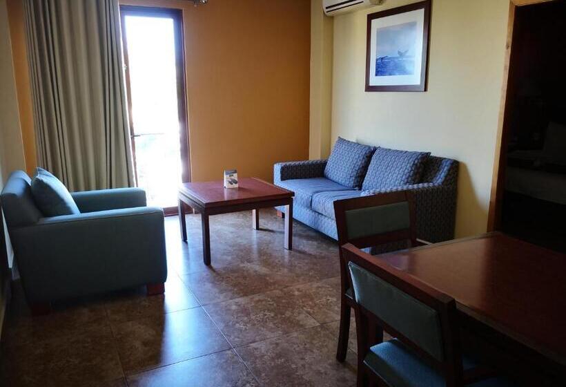 سوییت جونیور, Seven Crown La Paz Centro Historico
