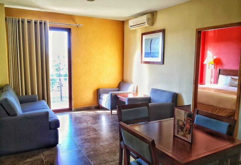 سوییت جونیور, Seven Crown La Paz Centro Historico