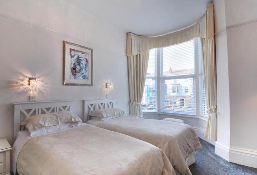 Номер Стандарт, Clifton Villa   Southport