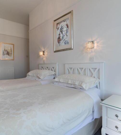 Номер Стандарт, Clifton Villa   Southport