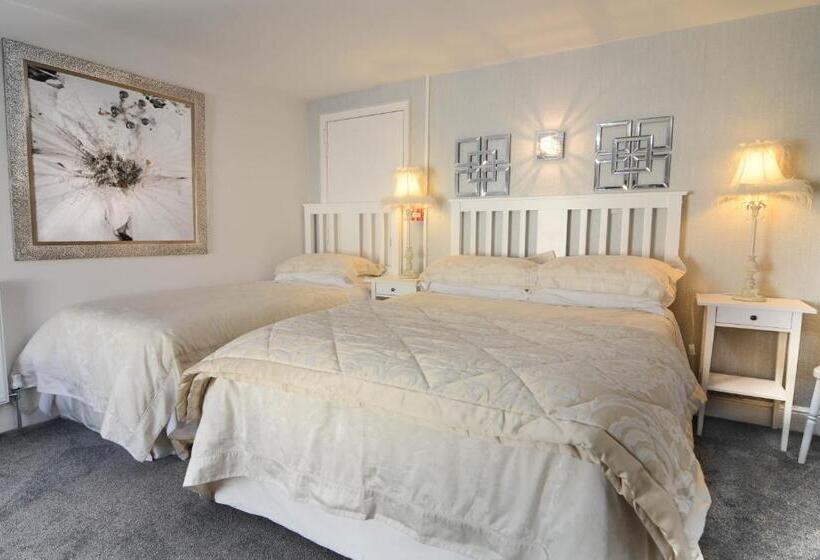 Семейный Номер, Clifton Villa   Southport