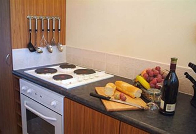Семейные Апартаменты 3 Спальни, Victoria Lodge