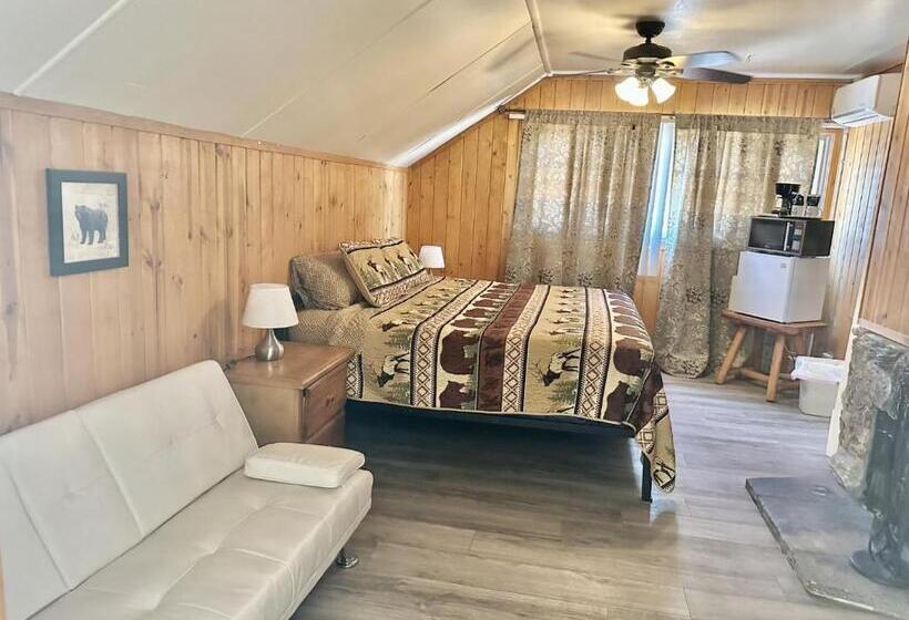 Quarto Estandar Cama King, Bear Creek Resort