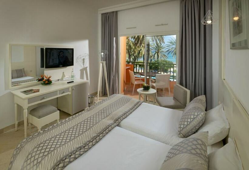 اتاق اساندارد با چشم‌انداز جانبی به دریا, El Ksar Resort & Thalasso