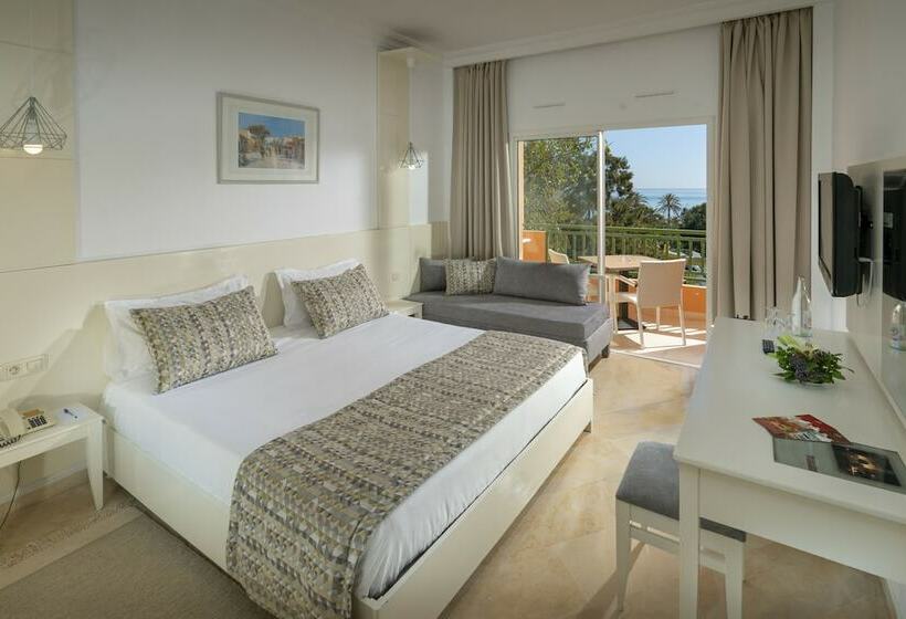 اتاق اساندارد با چشم‌انداز جانبی به دریا, El Ksar Resort & Thalasso