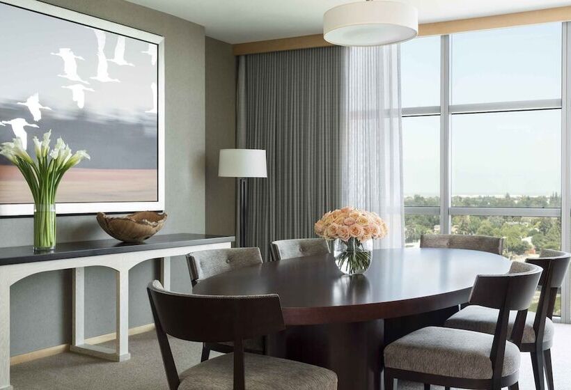 Президентский Люкс, Four Seasons Hotel Silicon Valley At East Palo Alto