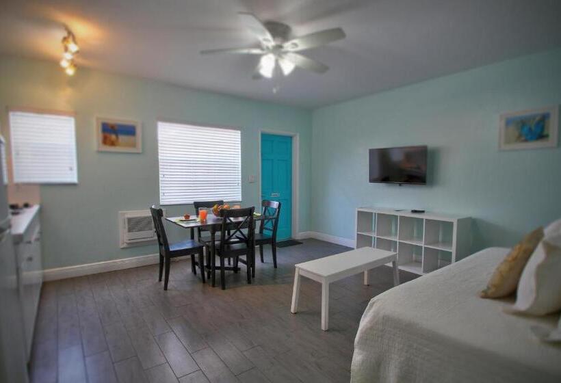 スイート, Hollywood Beachside Boutique Suite