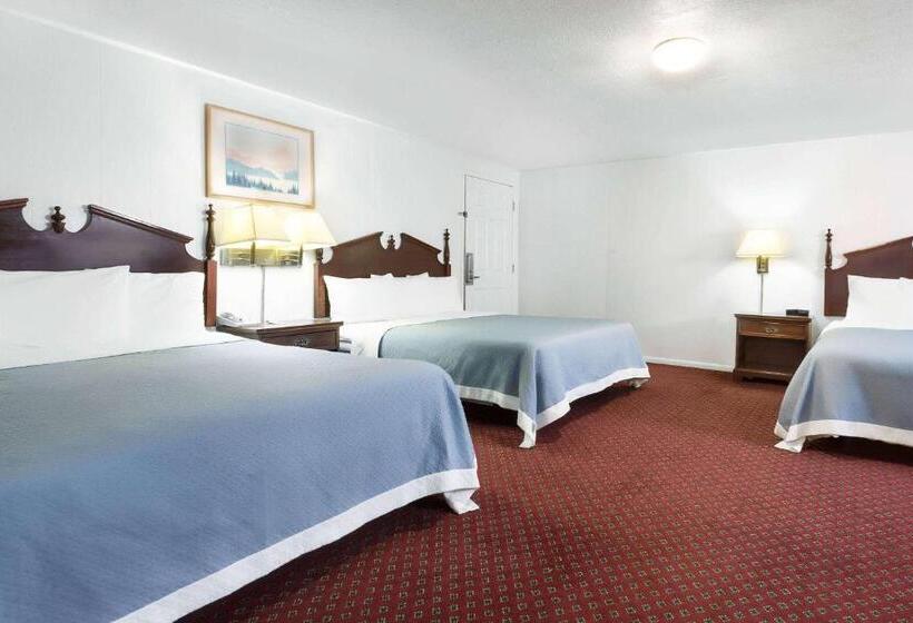 Номер Стандарт, Travelodge By Wyndham Las Vegas Nm