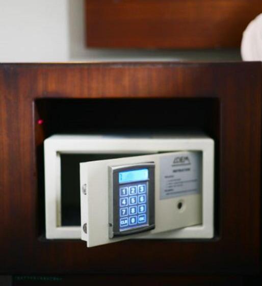 Номер Deluxe, Tune Hotel   Waterfront Kuching
