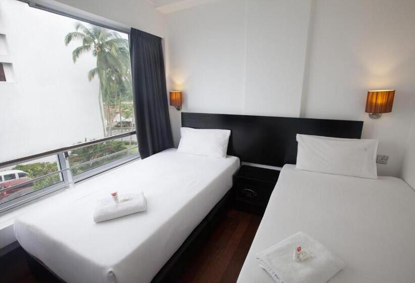 Номер Deluxe, Tune Hotel   Waterfront Kuching