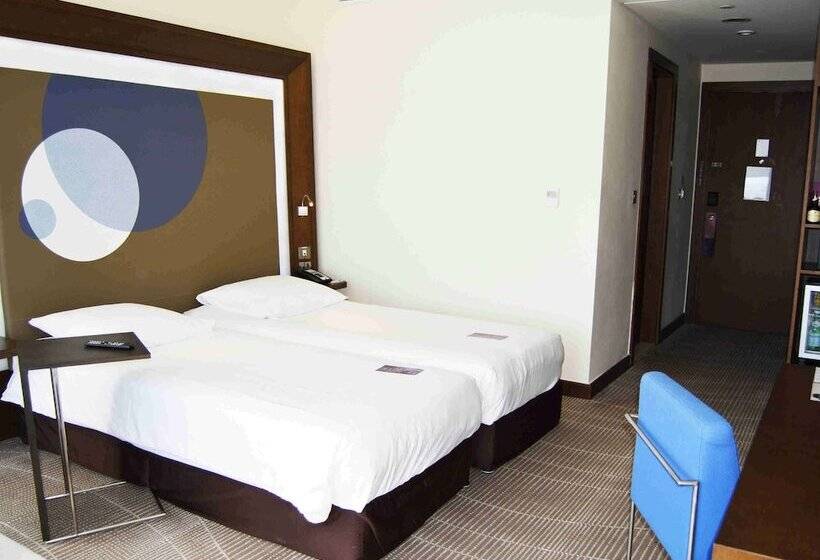 Номер Superior, Novotel Abu Dhabi Gate