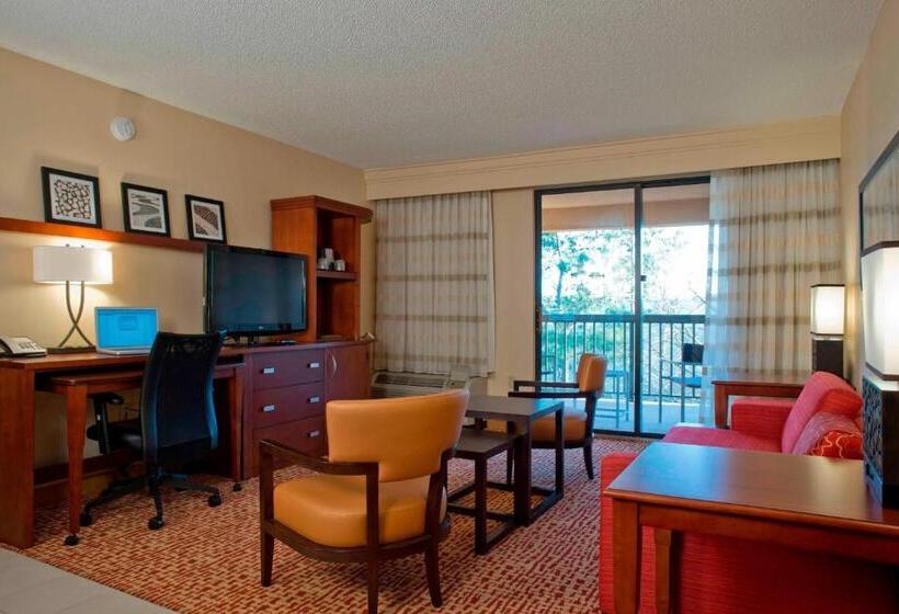 Executive Suite King Bed, Courtyard Gulf Shores Craft Farms