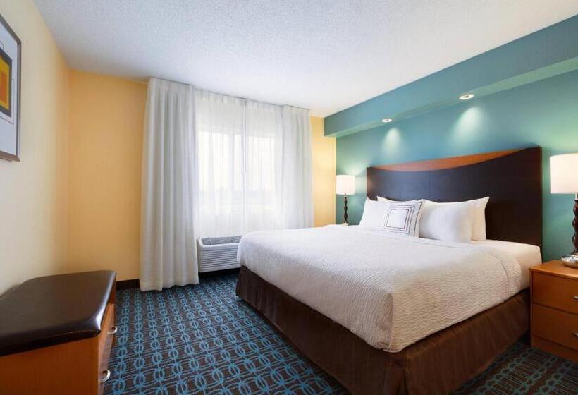带双人床的标准工作室, Fairfield Inn & Suites Bismarck South