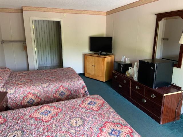 Номер Deluxe, Executive Inn Yanceyville