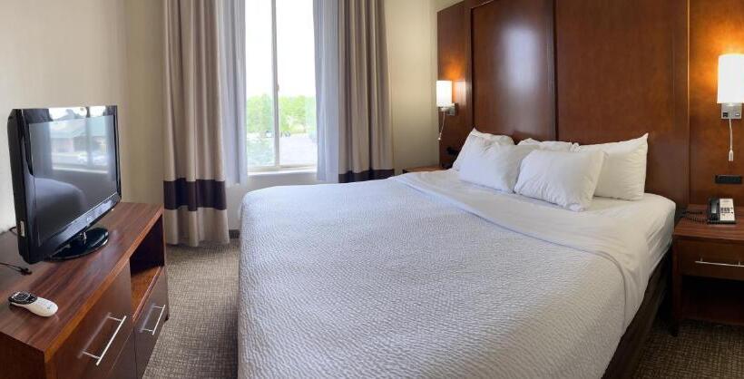 스위트 킹사이즈 침대, Rapid River Lodge