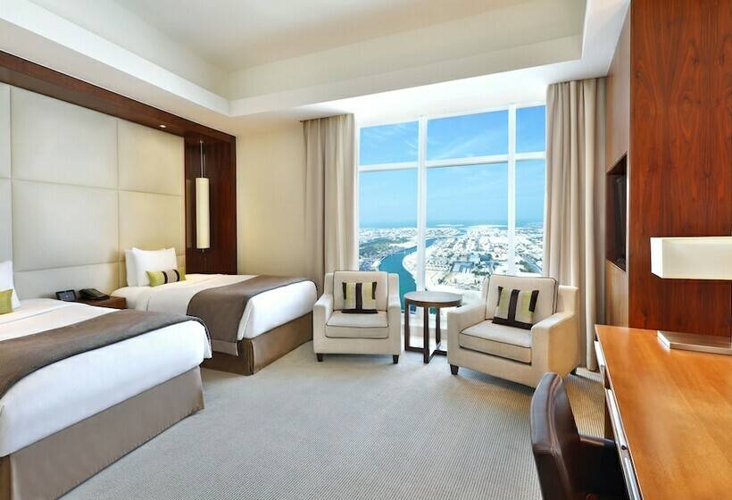 Номер Executive, JW Marriott Marquis Hotel Dubai