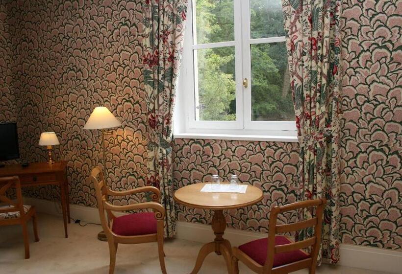 Номер Престиж, Chateau De La Rozelle