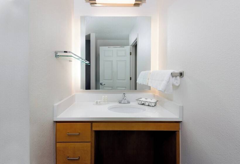 스위트, Residence Inn Wayne