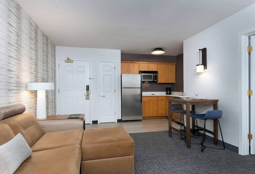 스위트, Residence Inn Wayne