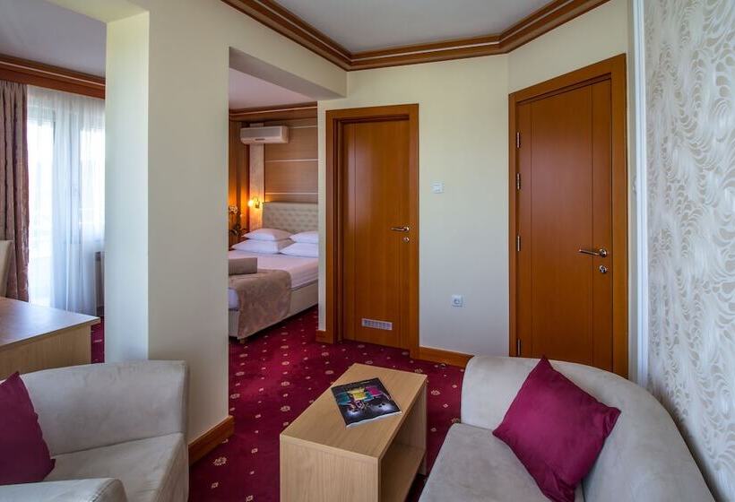 سوییت لوکس, Cezar Banja Luka