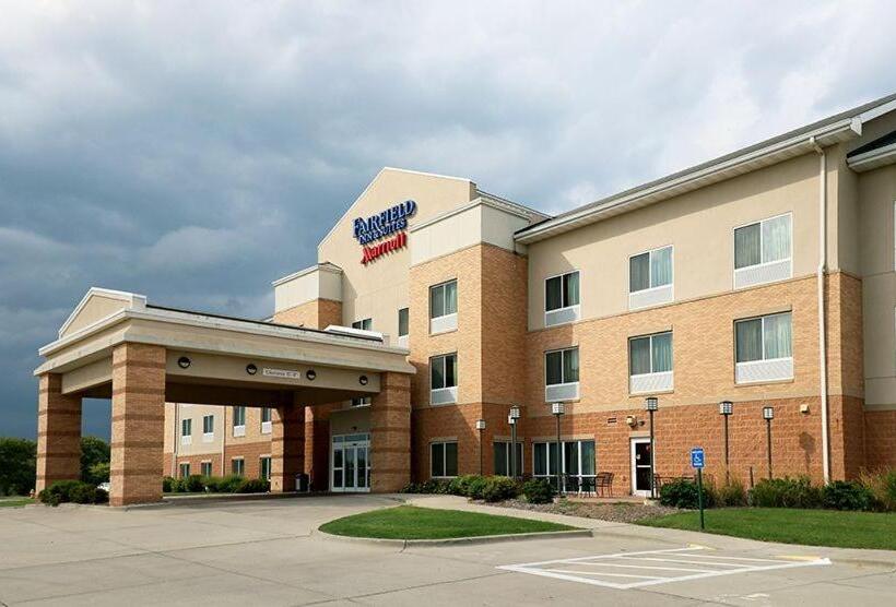 带大床的标准间, Fairfield Inn & Suites Des Moines Airport