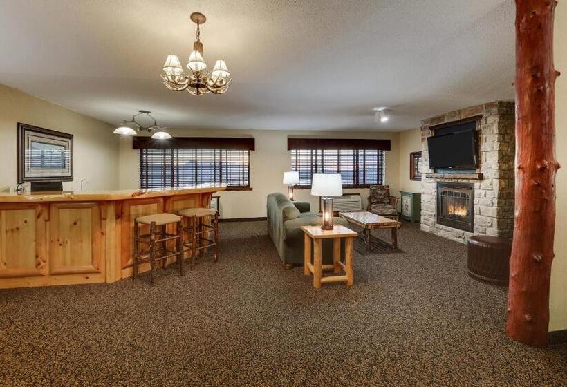سوییت سوپریور, Stoney Creek Hotel Moline