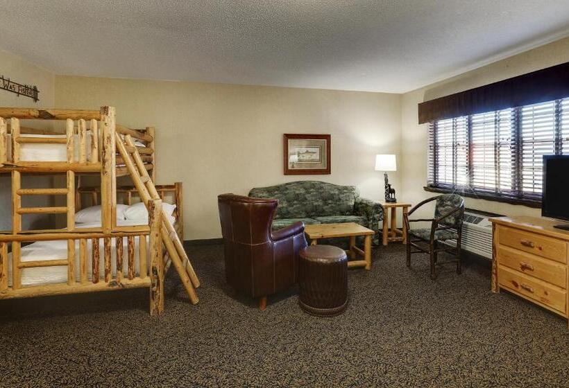 سوییت خانوادگی, Stoney Creek Hotel Moline